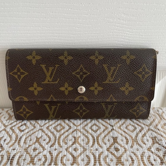 Louis Vuitton Handbags - LOUIS VUITTON Vintage   Sarah Long Wallet